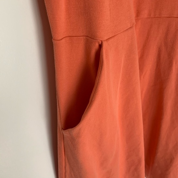 New York and Co dress with POCKETS!! - Picture 2 of 4